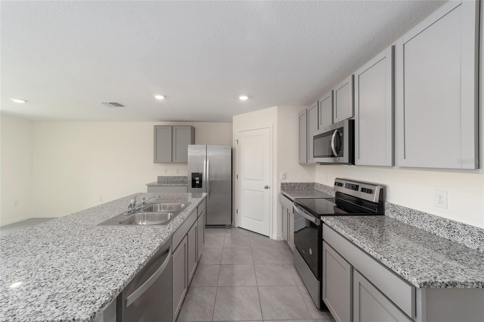 GREYSTONE HILLS PH TWO - Residential Lease