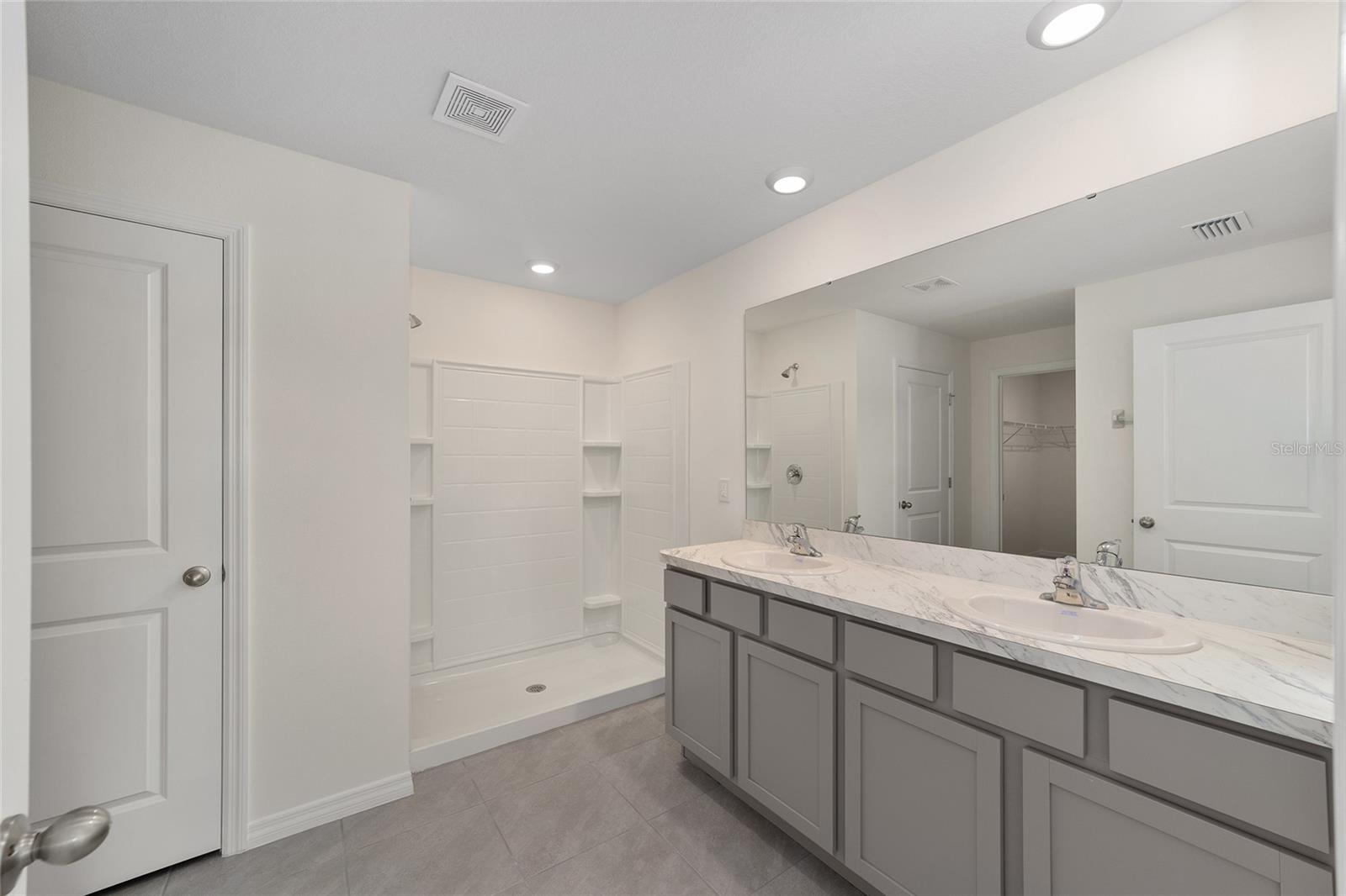 GREYSTONE HILLS PH TWO - Residential Lease