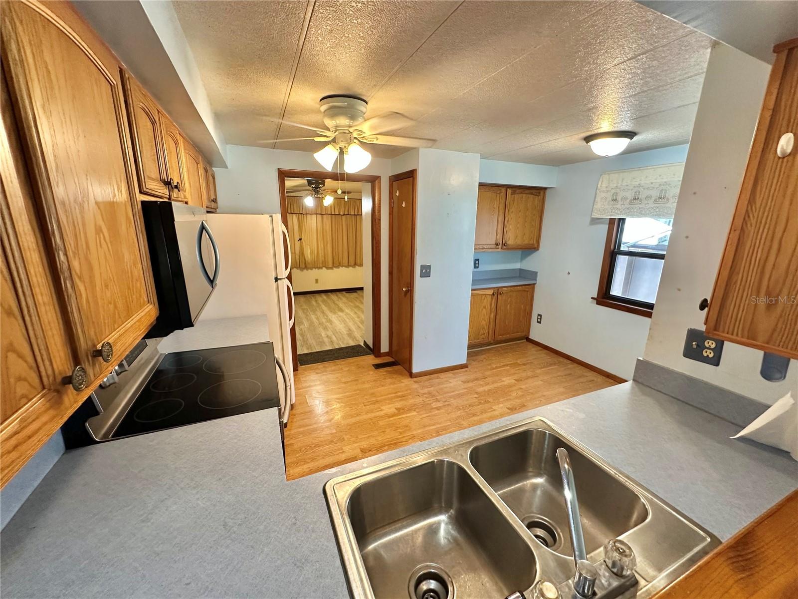 PARKWOOD ACRES - Residential