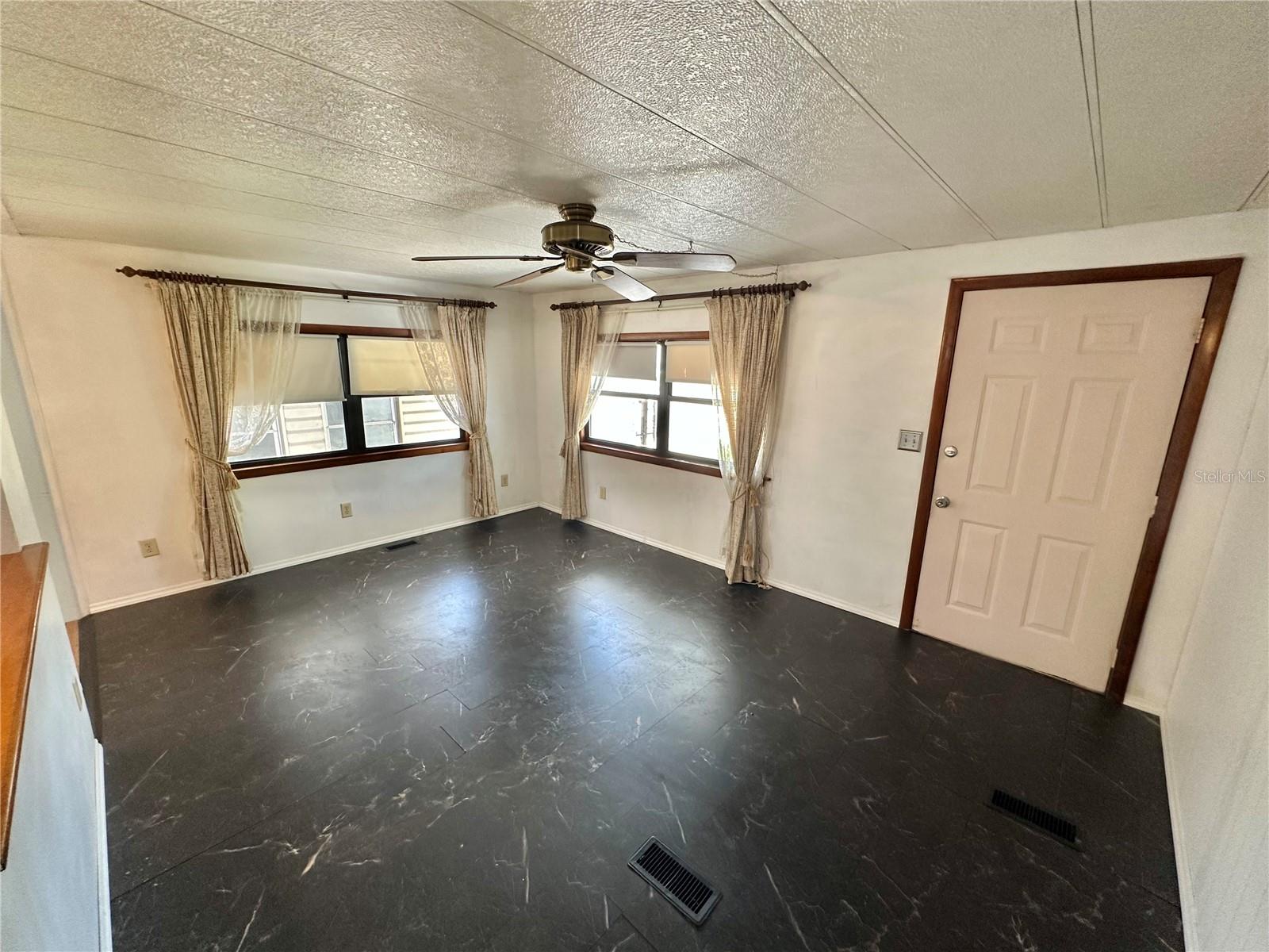 PARKWOOD ACRES - Residential