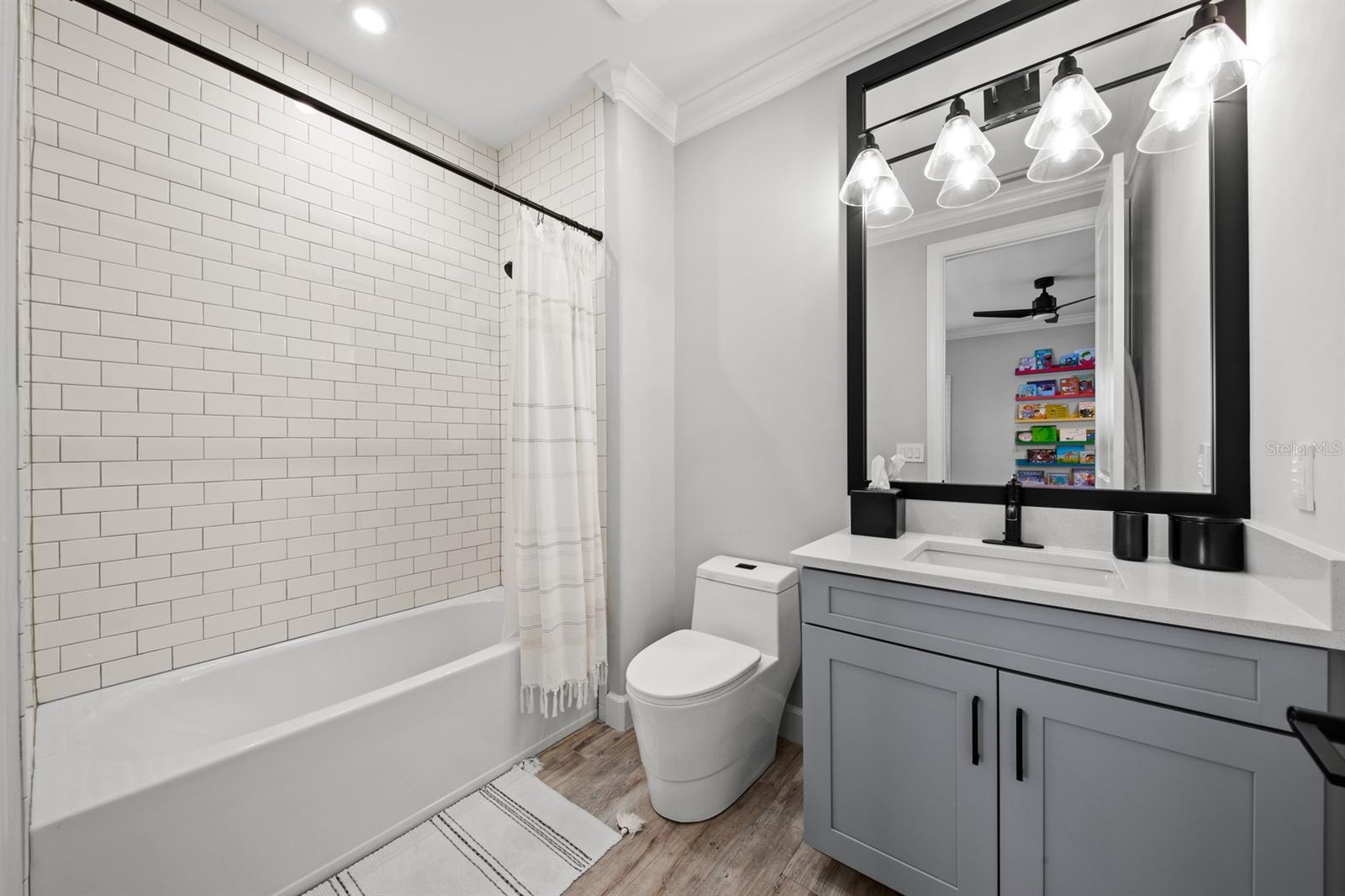 ESPLANADE LAKE CLUB PH 1 - Residential