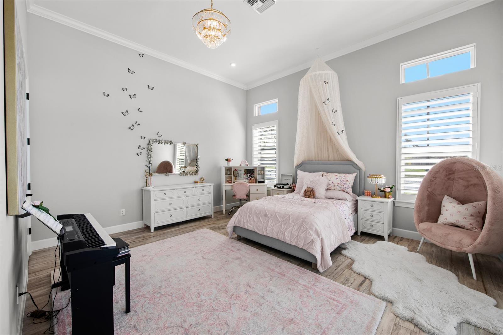 ESPLANADE LAKE CLUB PH 1 - Residential