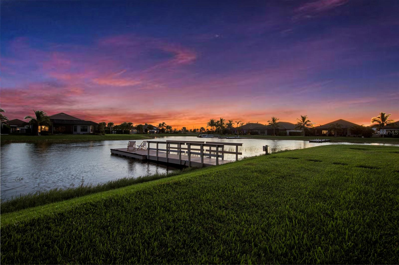 ESPLANADE LAKE CLUB PH 1 - Residential