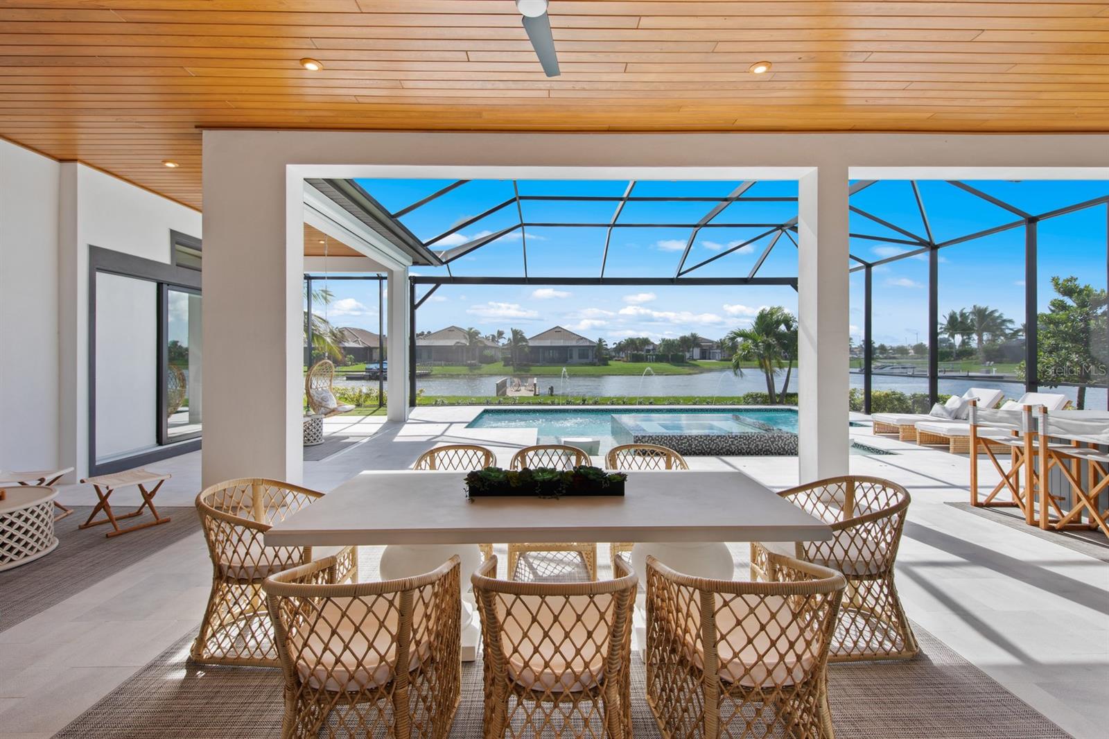 ESPLANADE LAKE CLUB PH 1 - Residential
