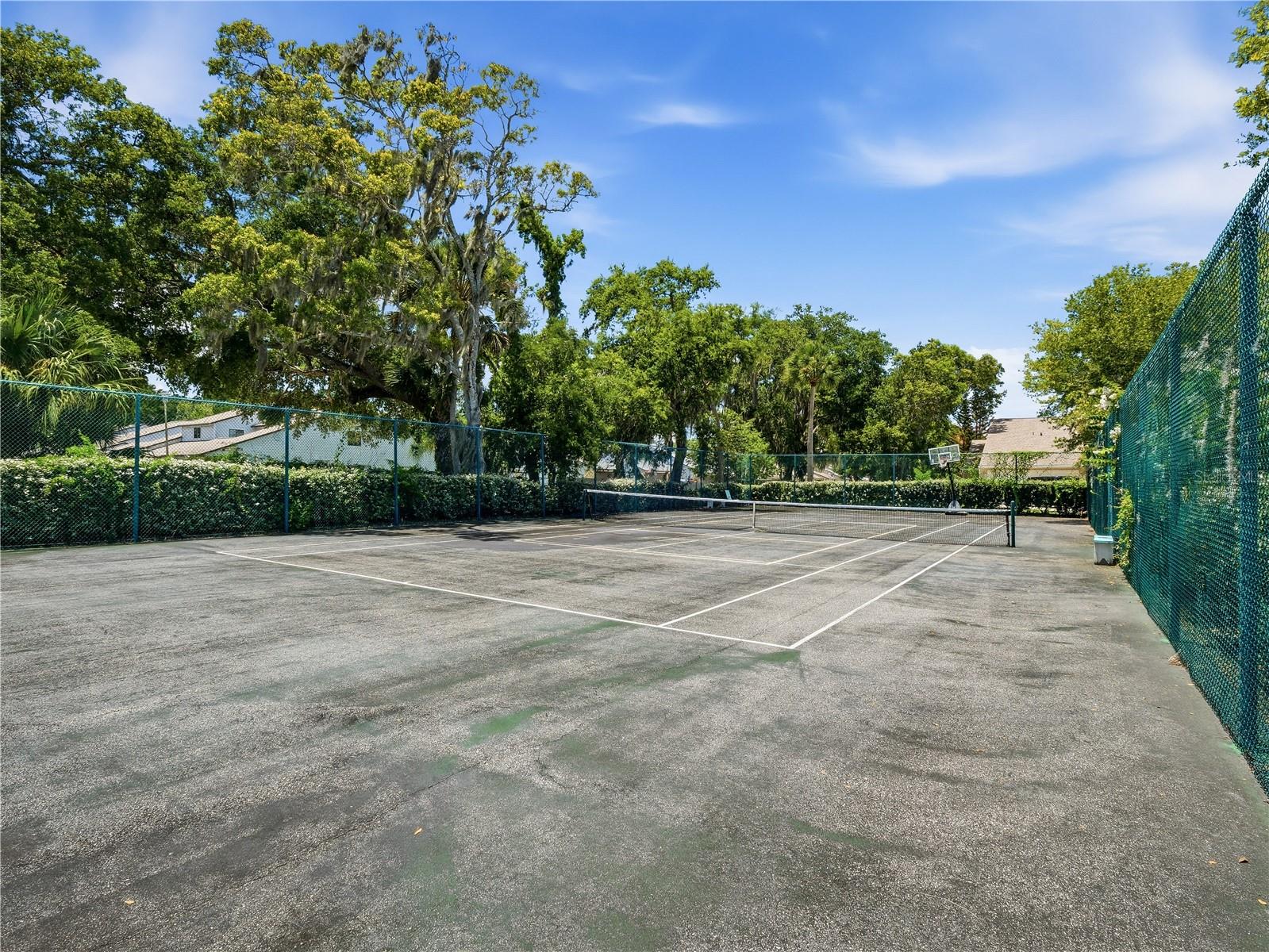 HAWKS COVE - Residential