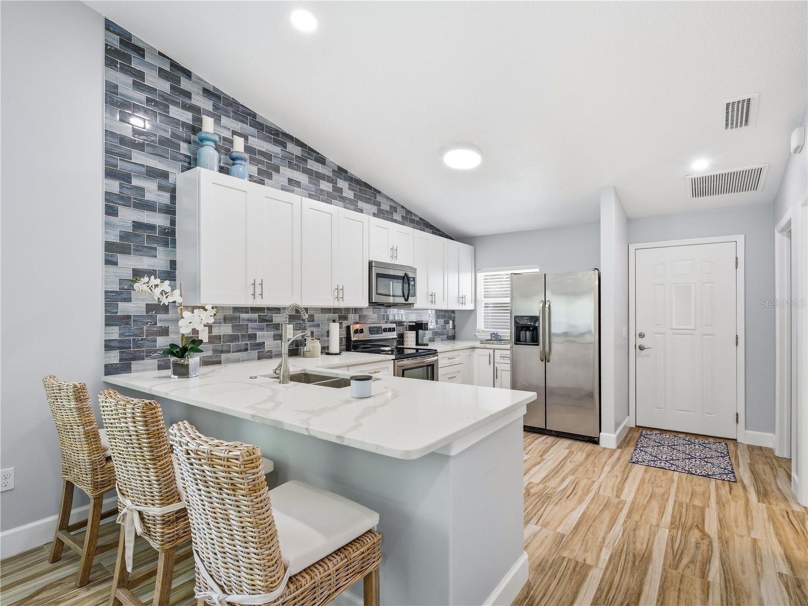 HAWKS COVE - Residential