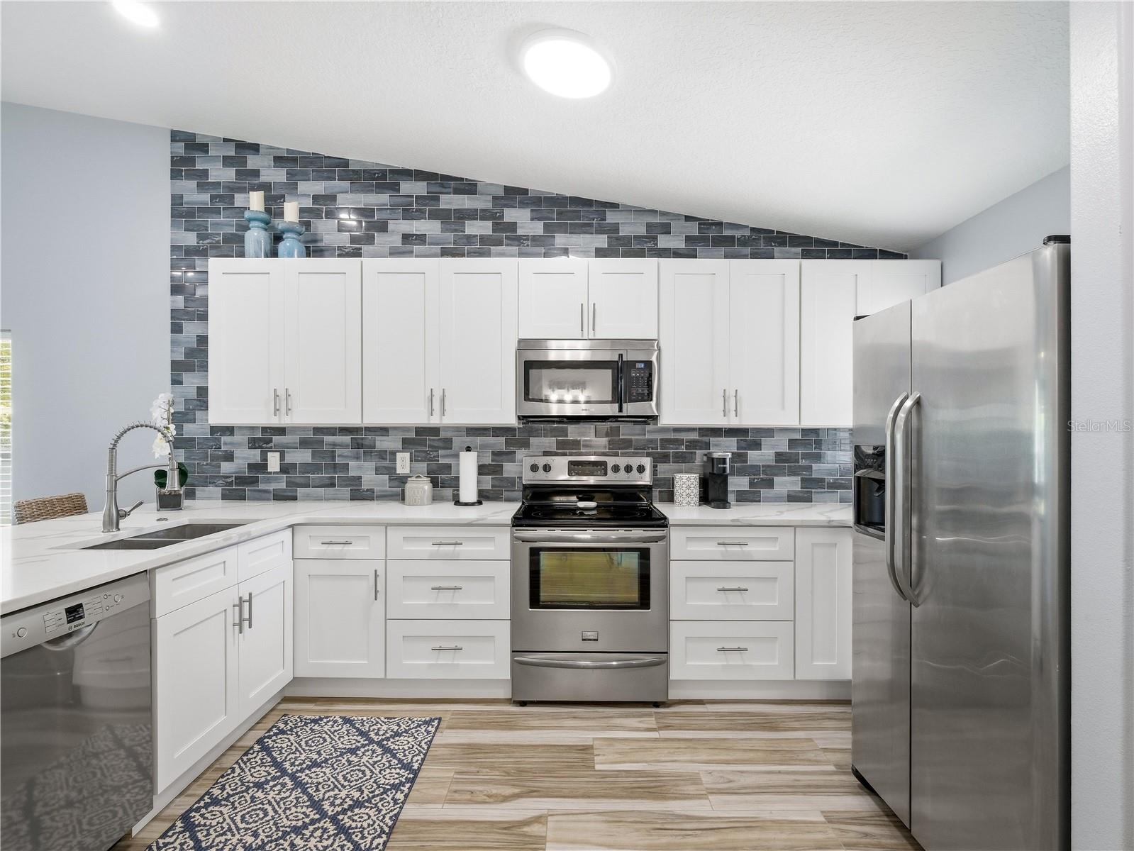HAWKS COVE - Residential