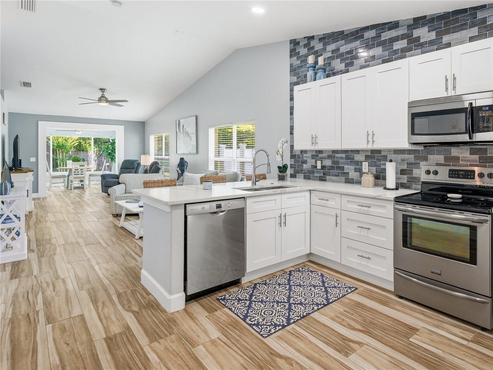 HAWKS COVE - Residential