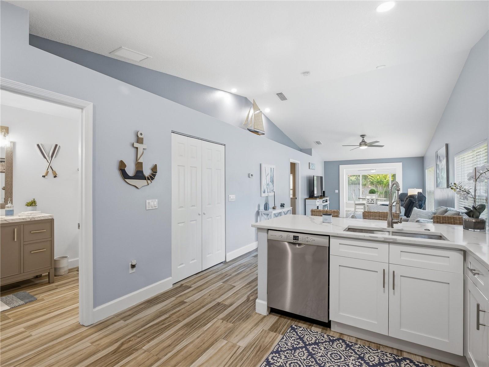 HAWKS COVE - Residential