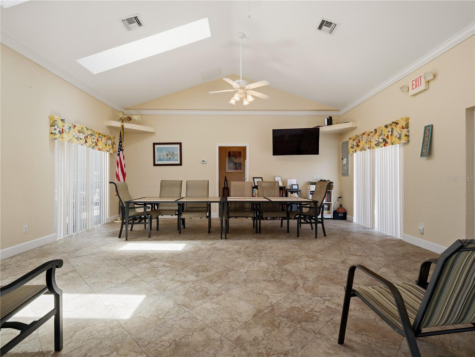HAWKS COVE - Residential