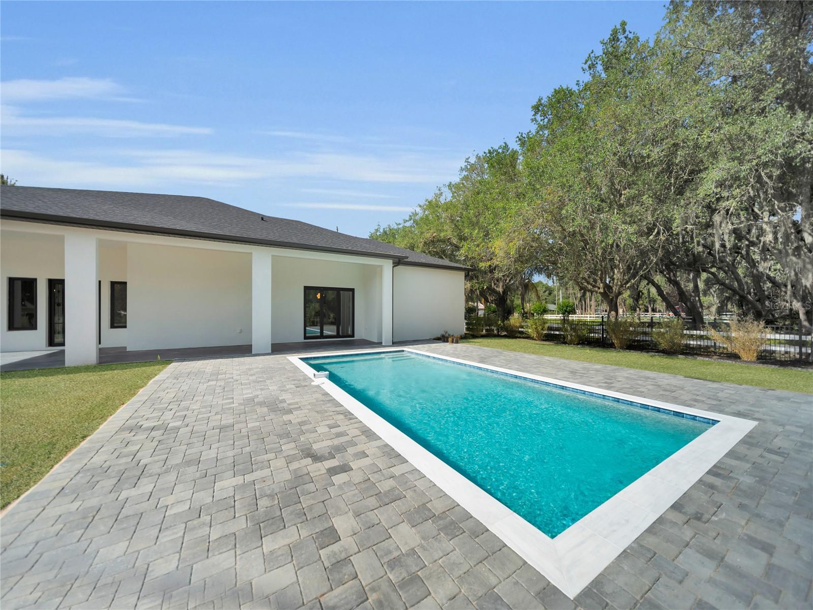 CRESCENT LAKE CLUB SUB - Residential