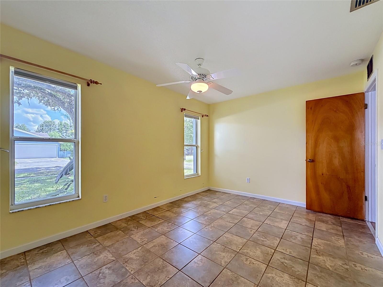 NINE EAGLES UNIT ONE SEC I - Residential