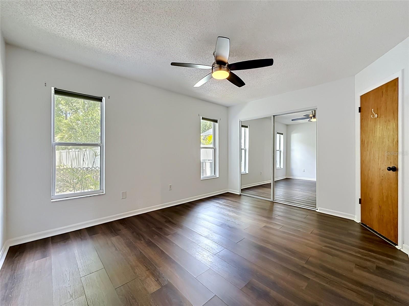 NINE EAGLES UNIT ONE SEC I - Residential