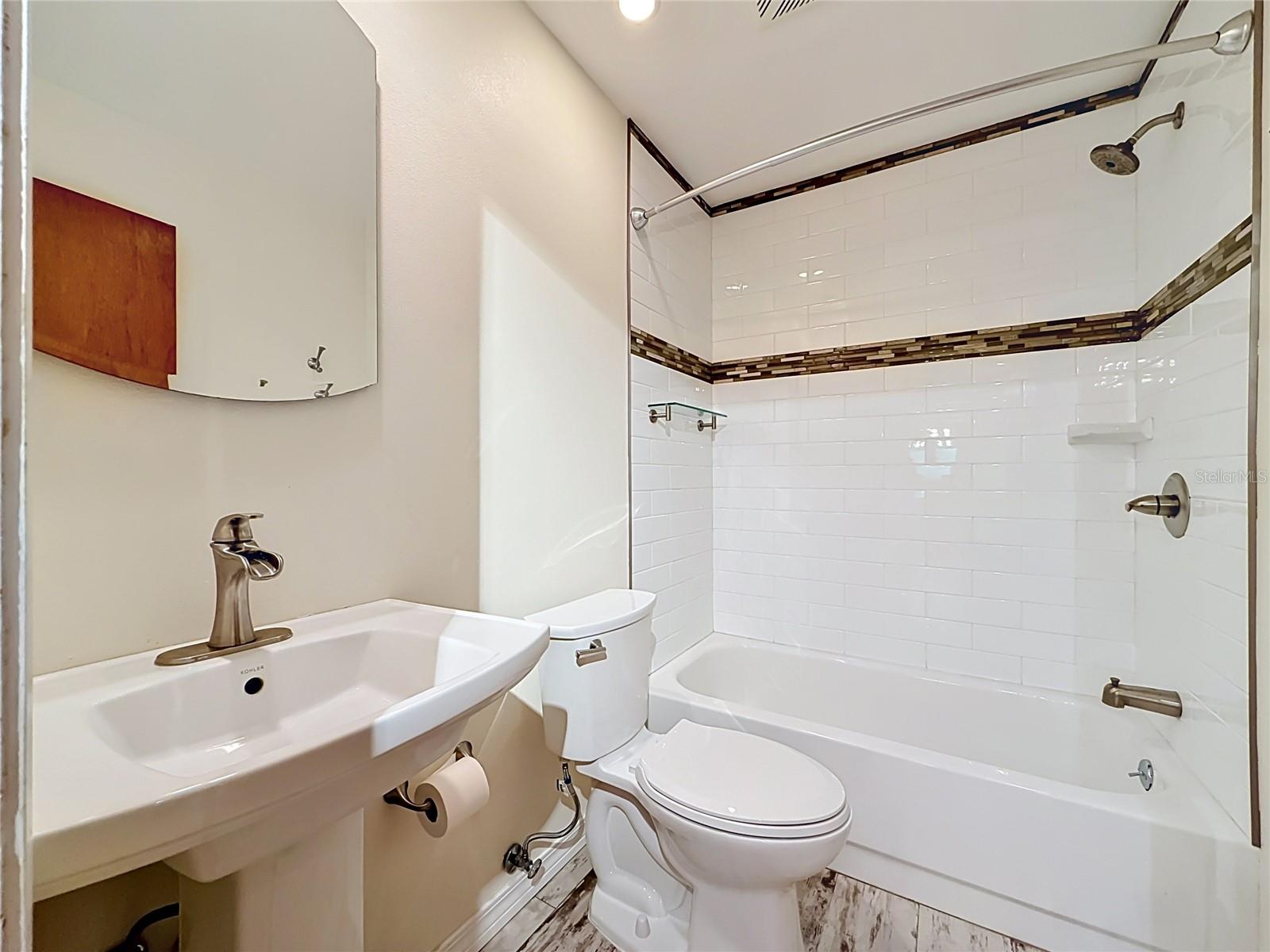 NINE EAGLES UNIT ONE SEC I - Residential