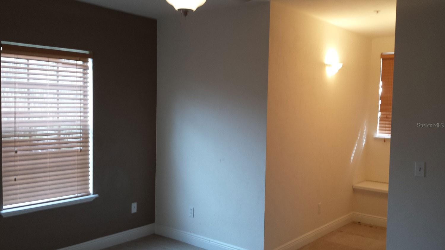 HP/MARKET SQUARE - Residential Lease