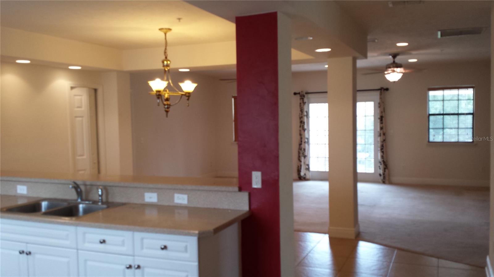HP/MARKET SQUARE - Residential Lease