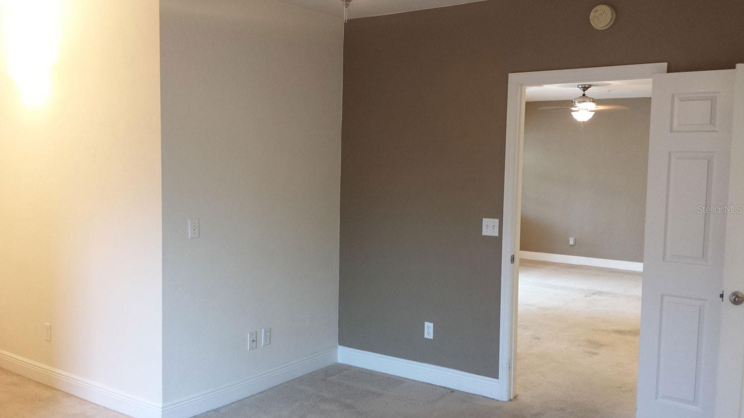 HP/MARKET SQUARE - Residential Lease
