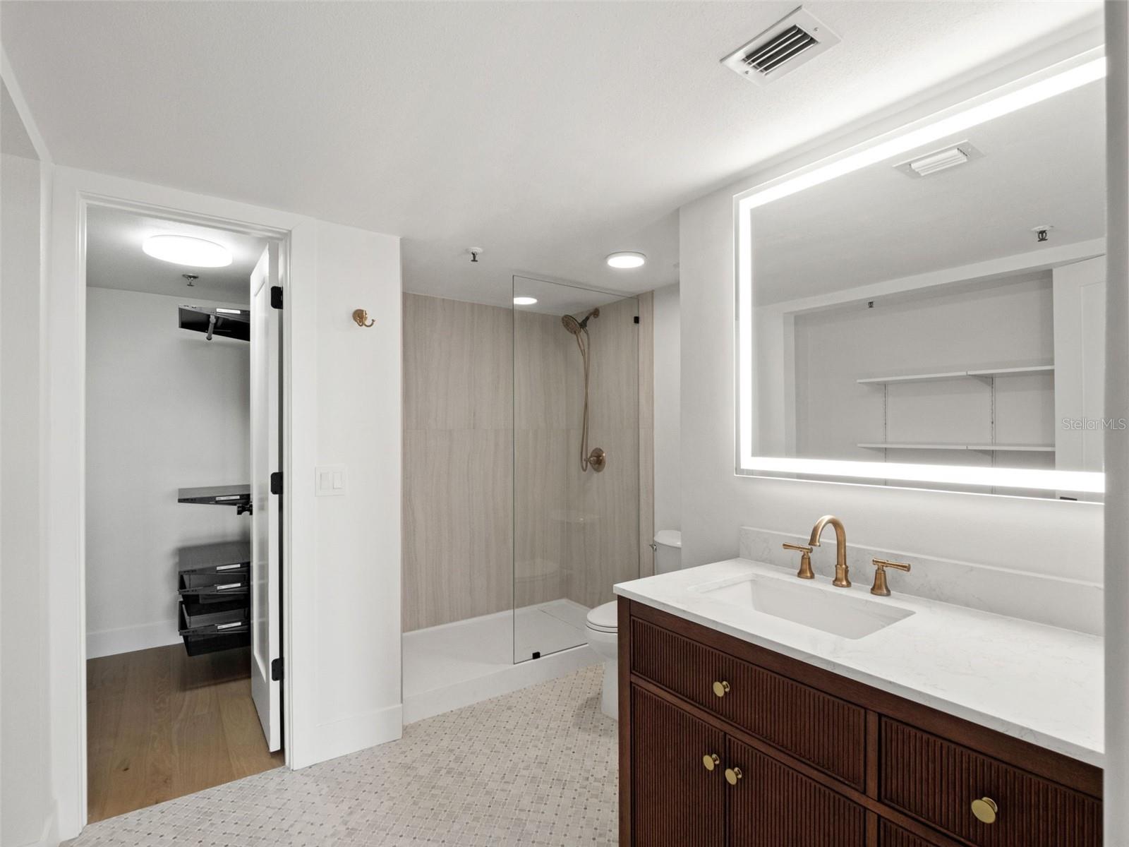 530 EAST CENTRAL CONDO - Residential