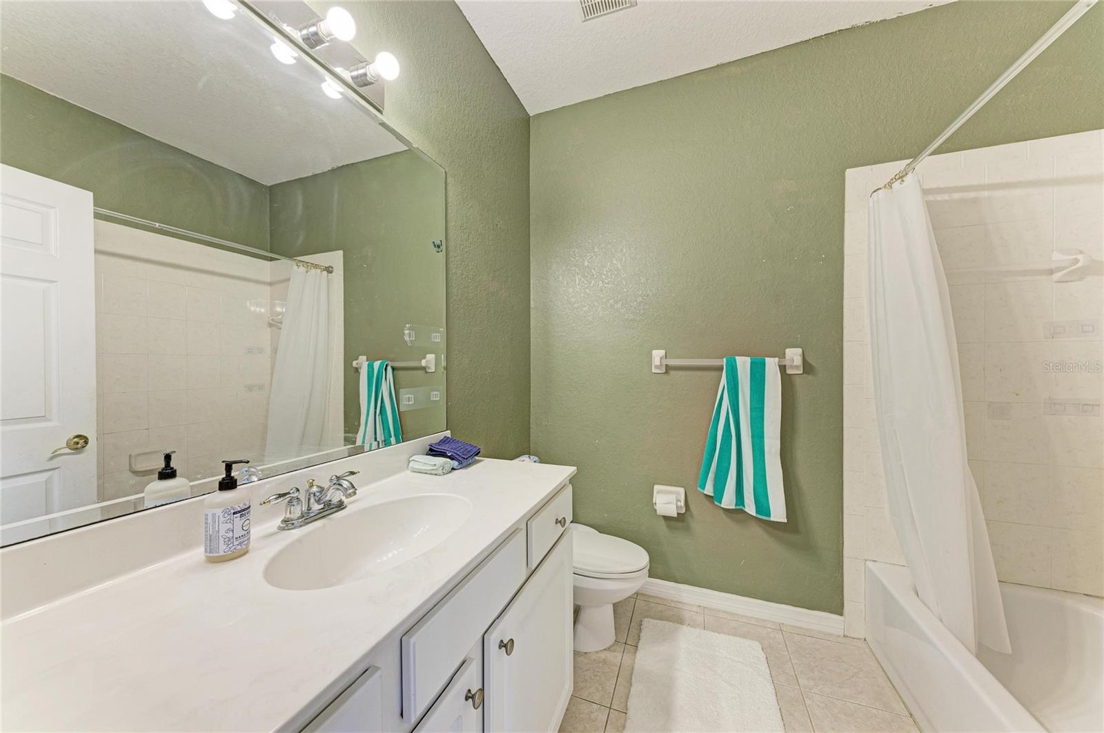 RIVERBAY TOWNHOMES AT TERRA CIERA BAY - Residential