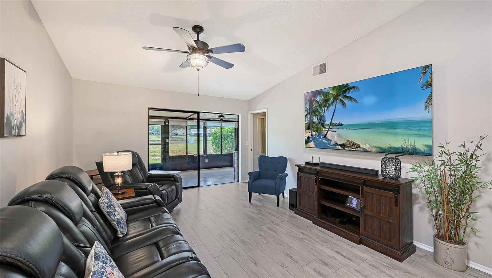 MEADOWCROFT SOUTH - Residential