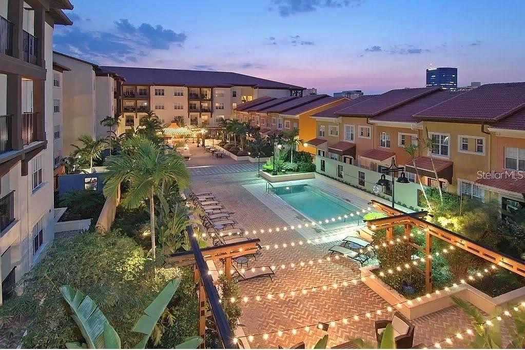 MADISON AT ST PETE II - Residential