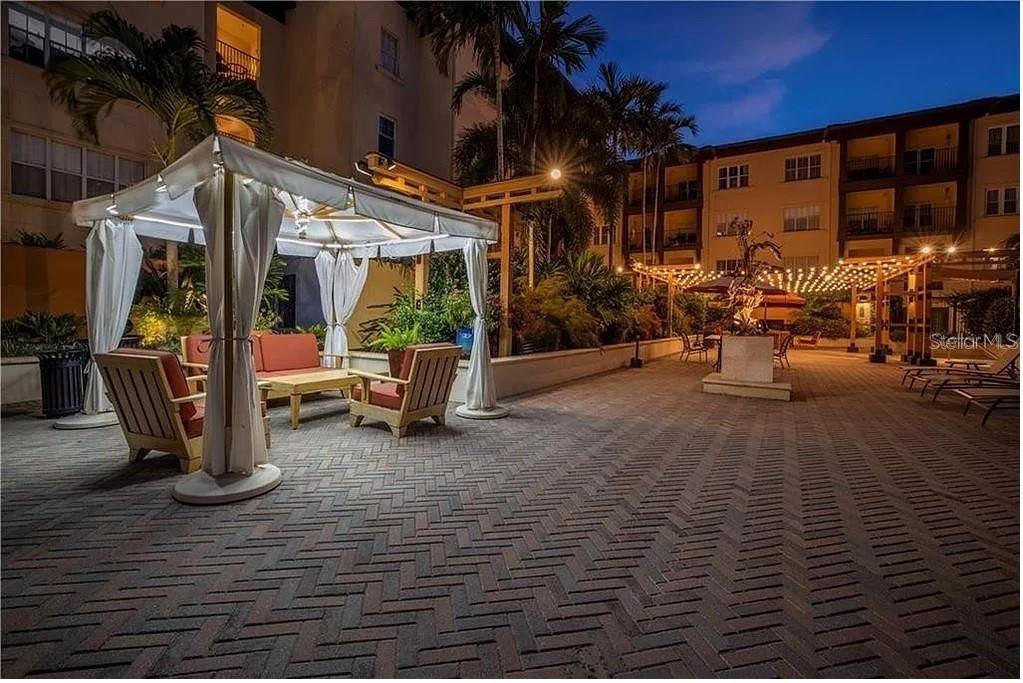 MADISON AT ST PETE II - Residential