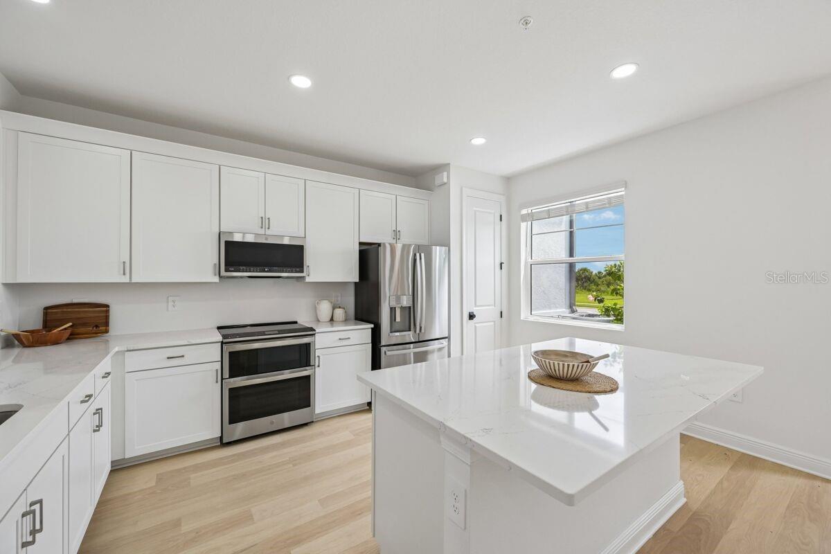 PALMERA AT WELLEN PARK - Residential