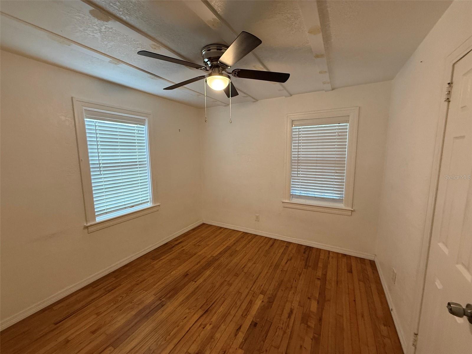 OAK RIDGE 3 - Residential Lease