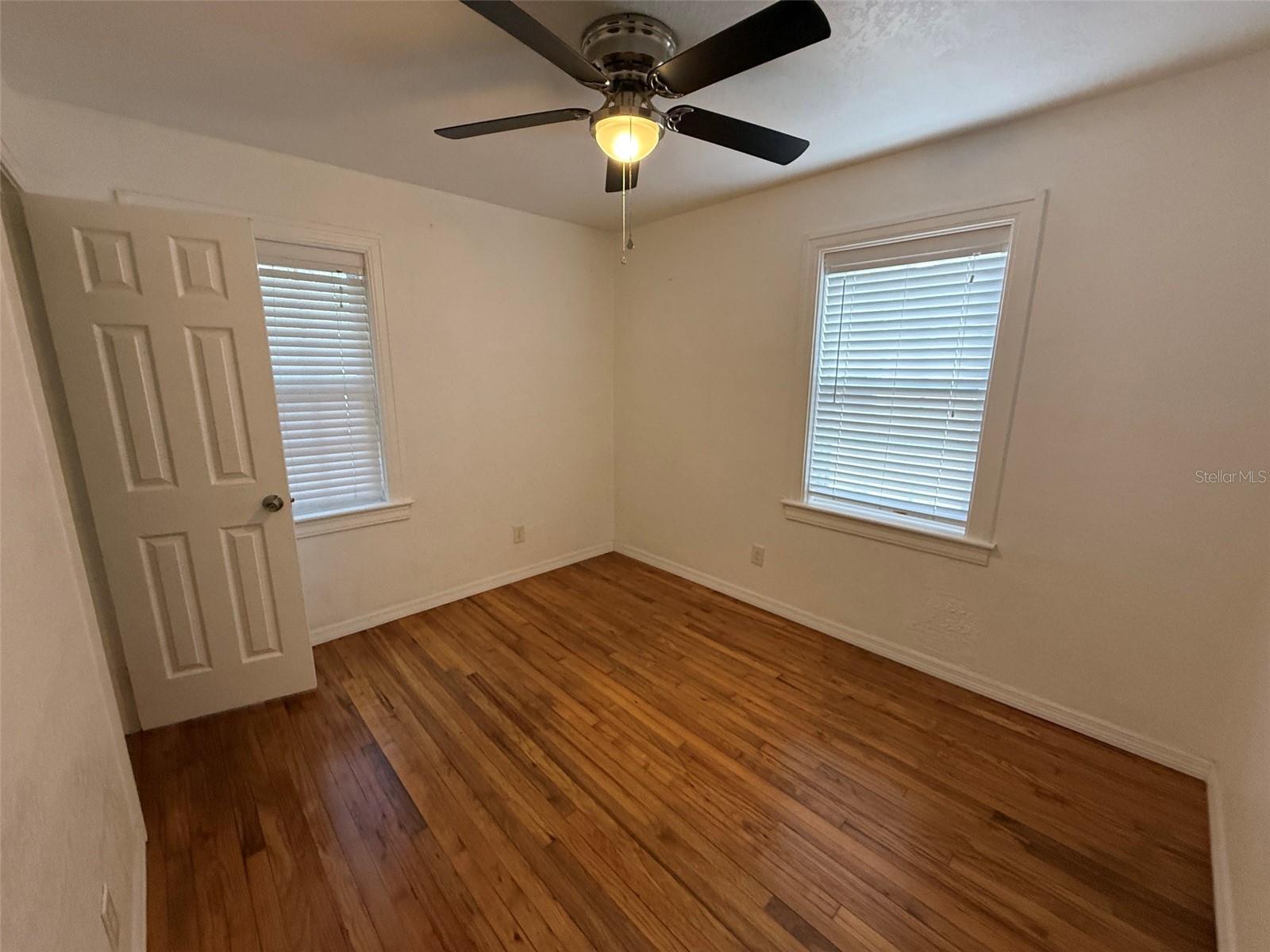 OAK RIDGE 3 - Residential Lease