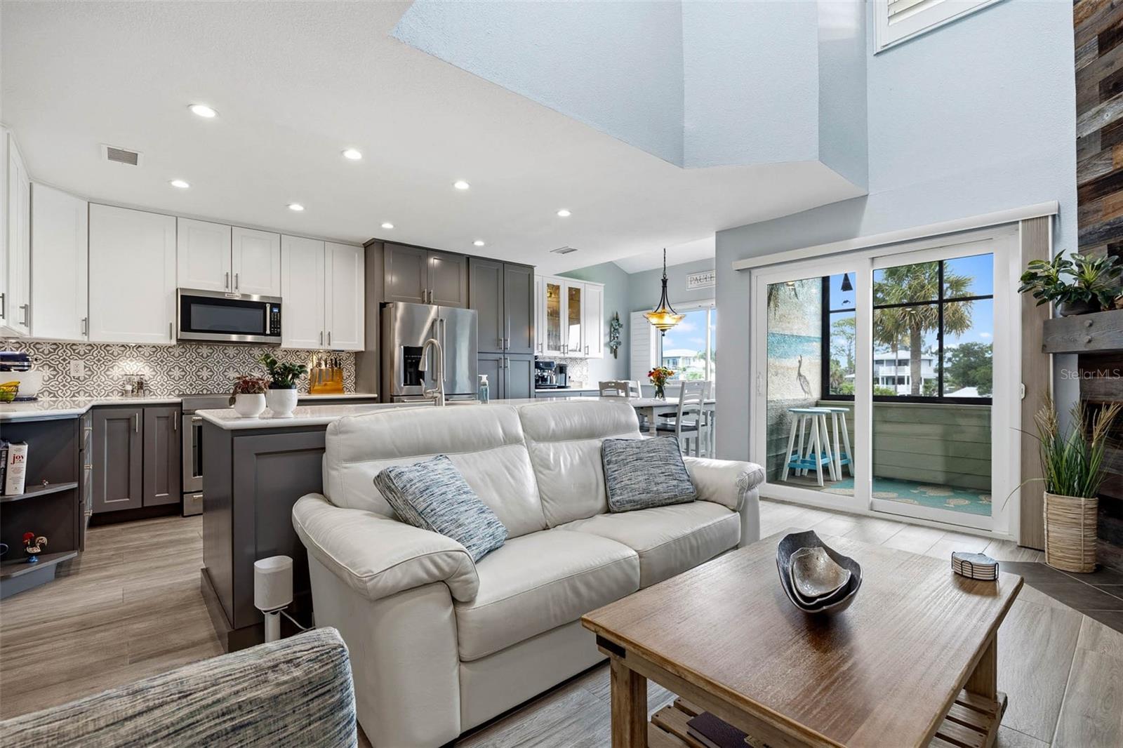 CURLEW LANDINGS - Residential
