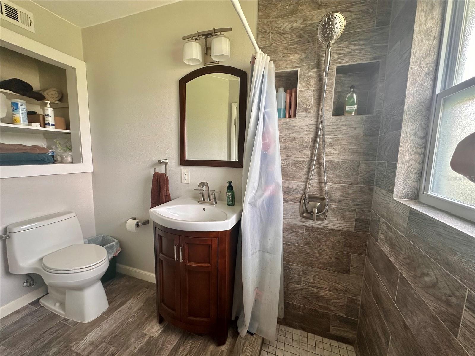 DESOTO ACRES - Residential