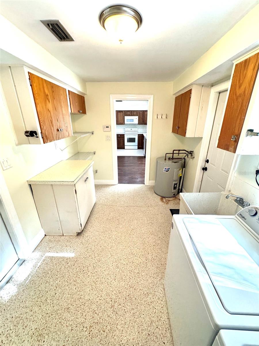 BLACKSHIRE ESTATES - Residential