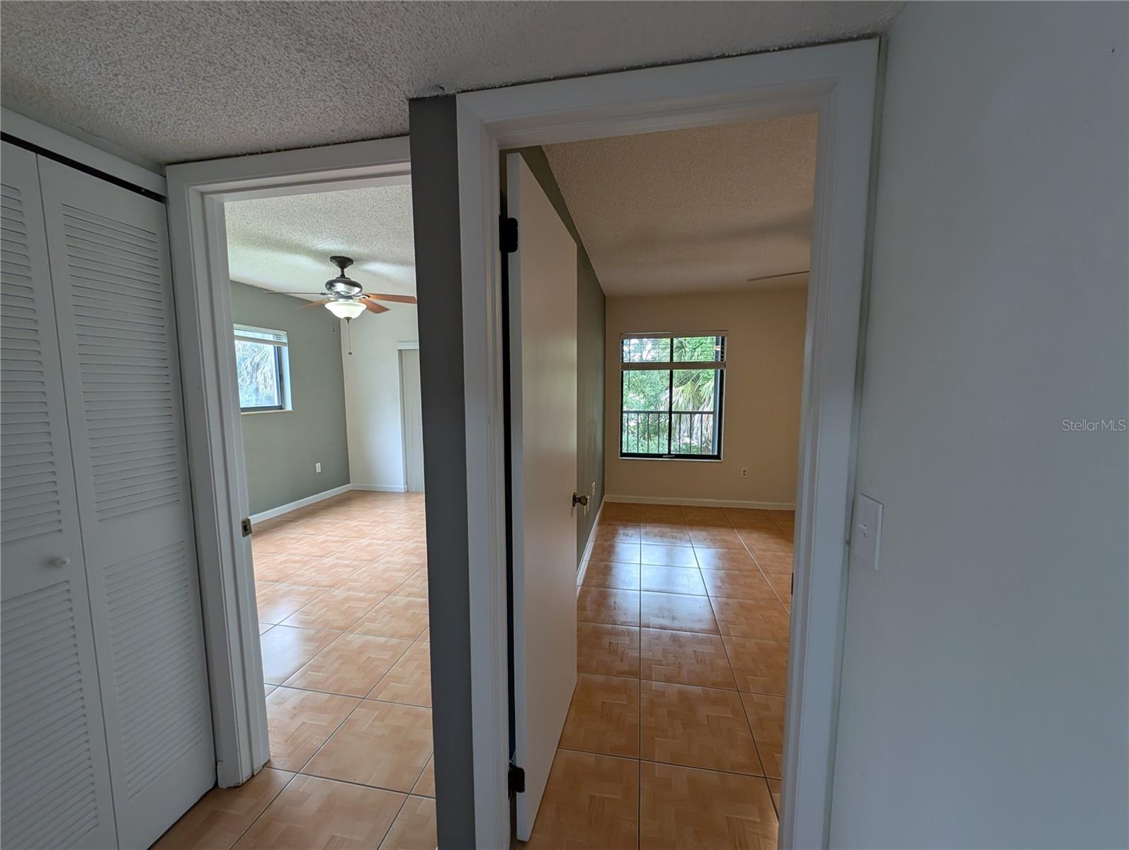 LAKEVIEW CONDO 01 - Residential Lease