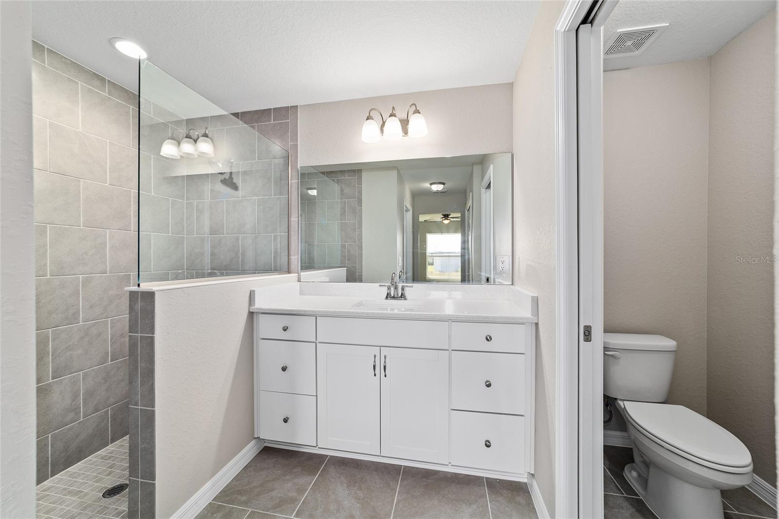 SILVER SPGS SHORES 16 - Residential