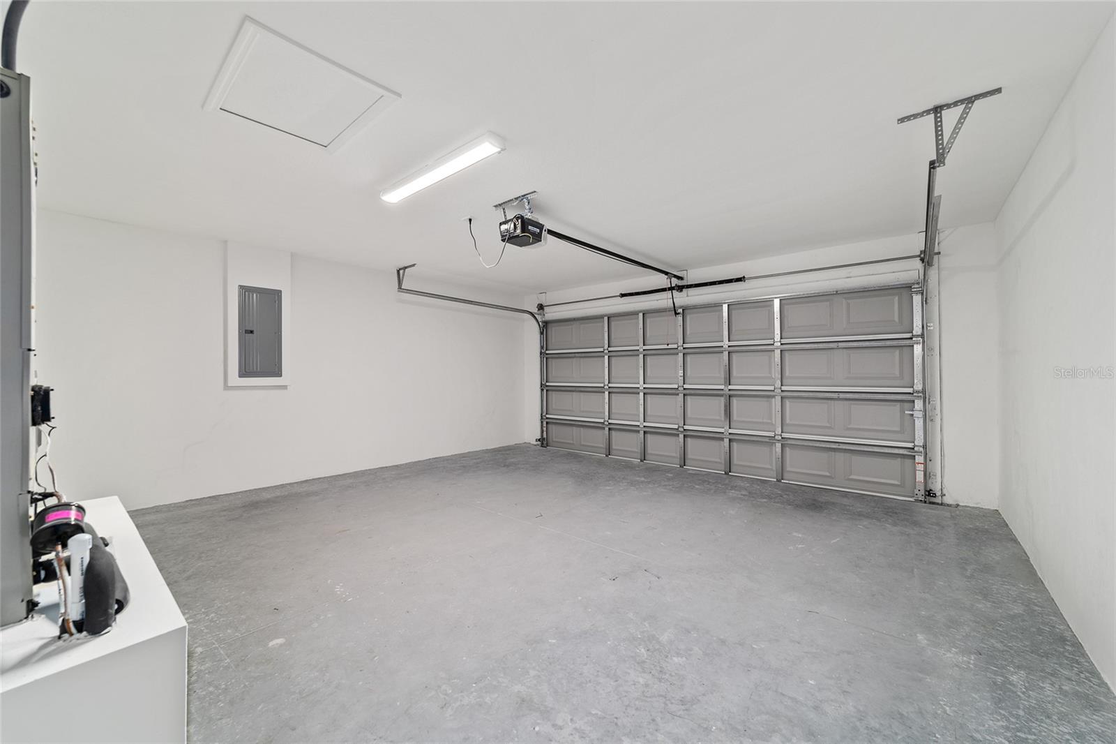SILVER SPGS SHORES 16 - Residential