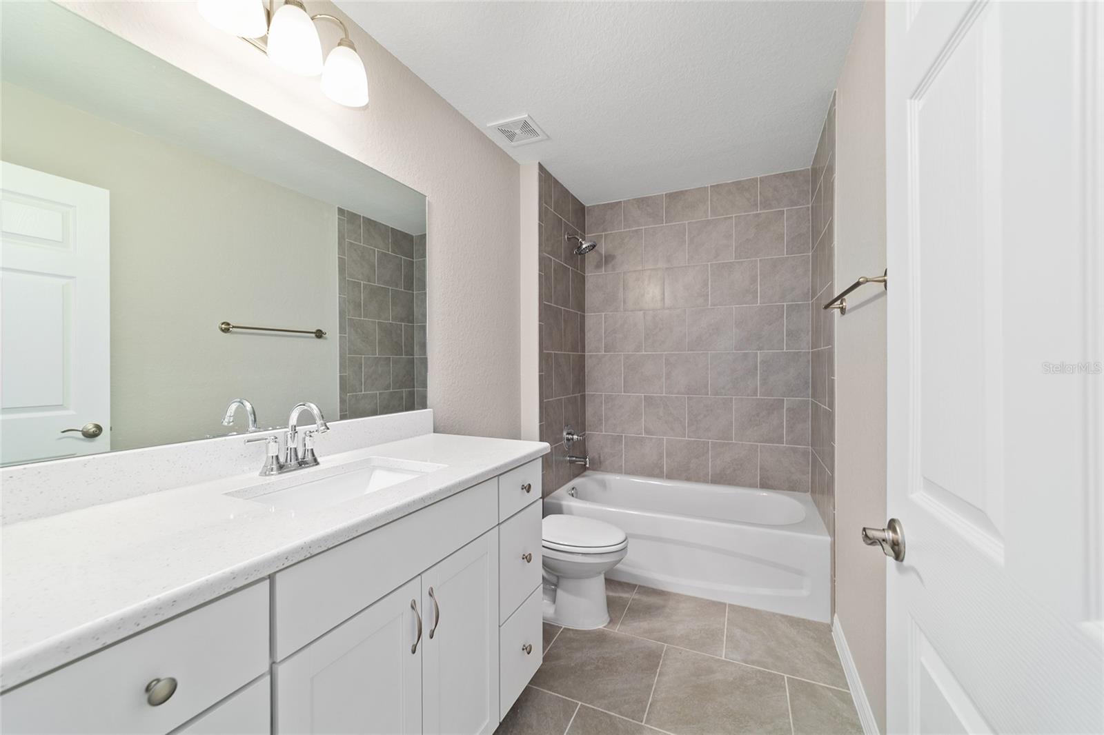 SILVER SPGS SHORES 16 - Residential