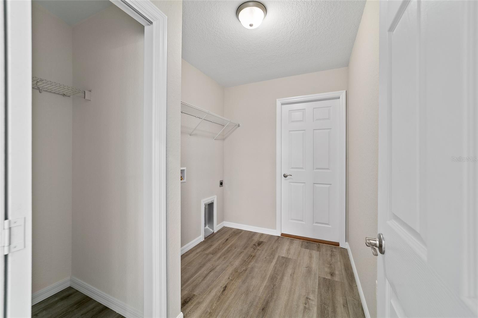 SILVER SPGS SHORES 16 - Residential
