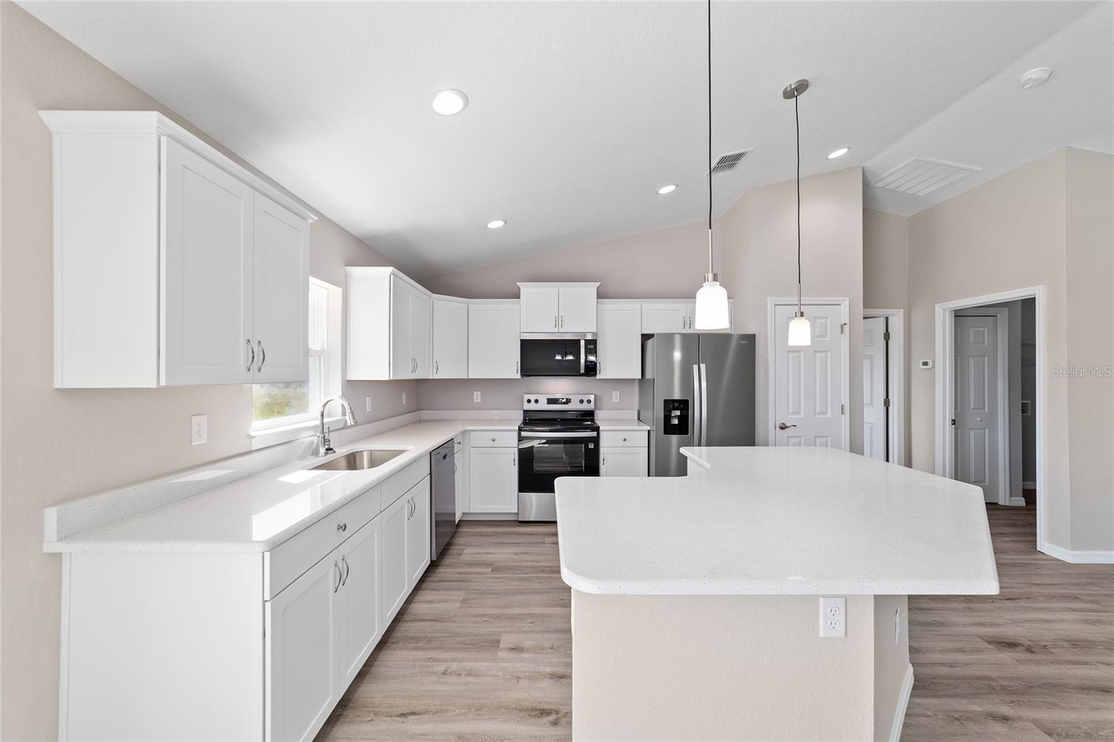 SILVER SPGS SHORES 16 - Residential