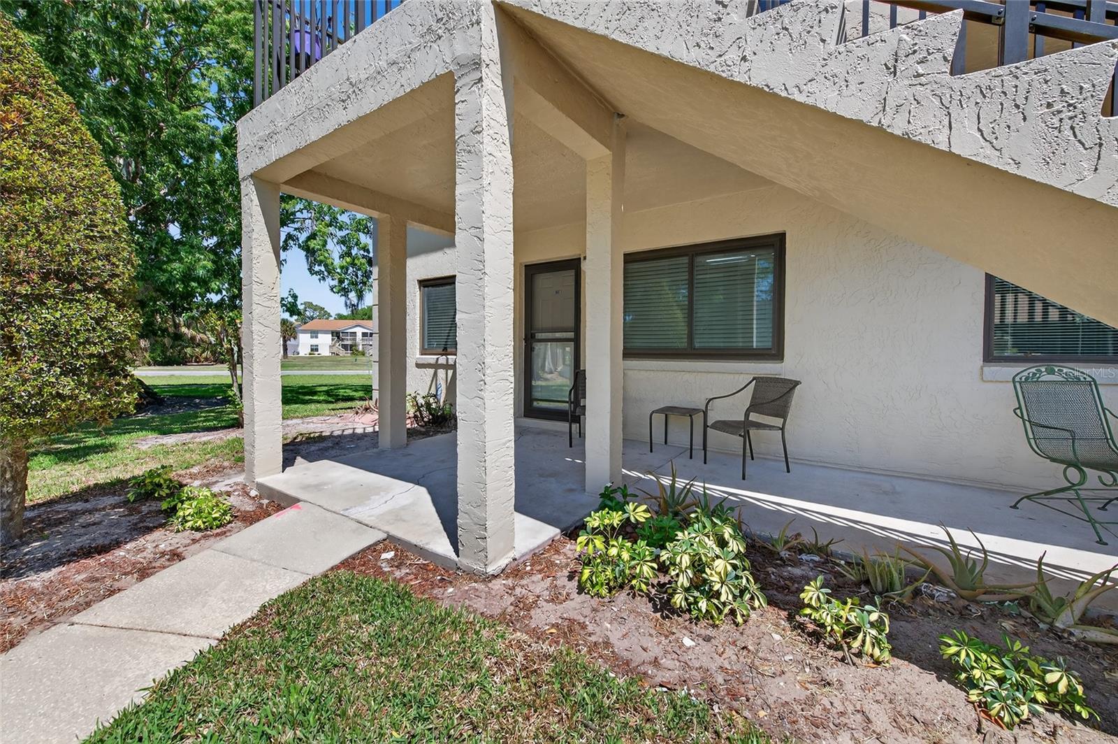 Don't miss this one! OH MY GOODNESS! You haven't seen a more spectacular unit in the Yorktowne Villas until you have seen this one! Promise! First floor! End corner unit! No buildings next to this on either! So refreshing and in a park like setting! This unit is PERFECT! You get such an open feeling and isn't that what you are looking for in a condo!!! YES! Gorgeous kitchen with sparkling Quartz countertops! Soft Close Cabinets and New luxury Vinyl flooring! This is an Eat-In-Kitchen! SPACIOUS! All SS appliances LG brand! Walk in shower in the second bathroom! Newer carpeting in bedrooms, all closets and doors have 6 panel doors! Tons of storage here! Upgraded glass doors, newer water heater, stacked washer and dryer in the unit! Beautiful gated community pool! Racquetball courts, Club house too! Perfect location! South Daytona is surrounded by wonderful restaurants, shopping, I-95, all kinds of shopping! Central to EVERYTHING! This superb condo is move in ready! Pack your bags, because this one is move-in ready!