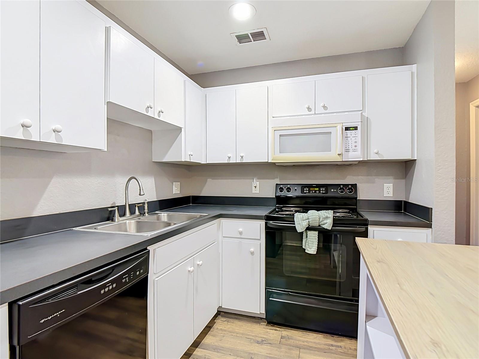 PLACES NORTH - Residential