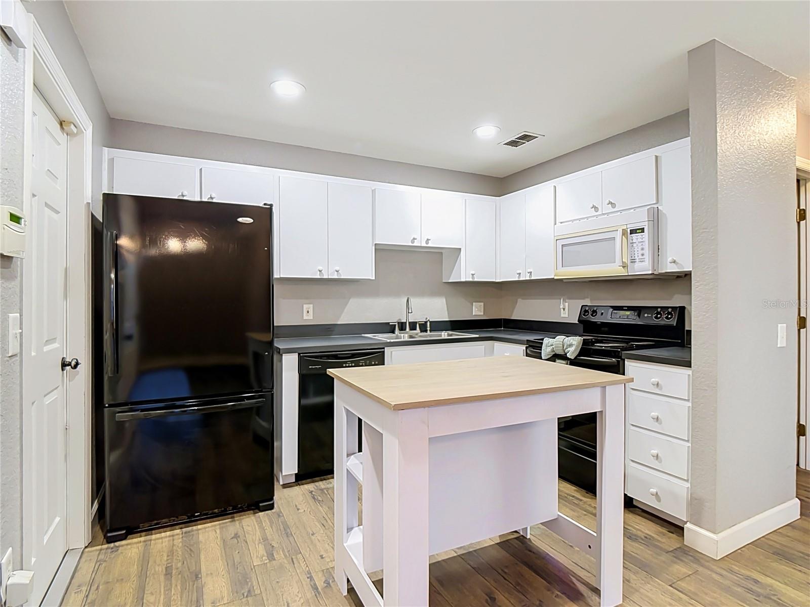 PLACES NORTH - Residential