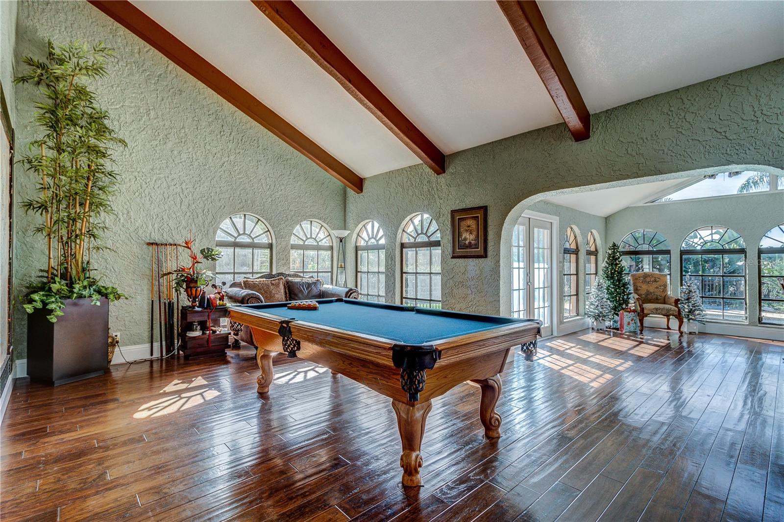 TAMPA & TARPON SPGS LAND CO - Residential