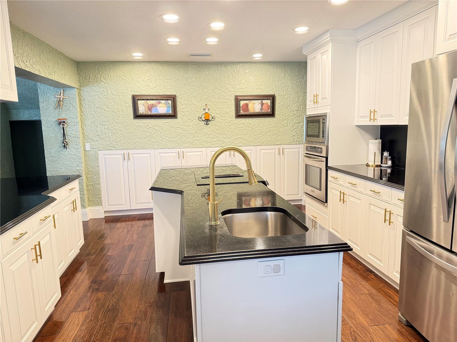 TAMPA & TARPON SPGS LAND CO - Residential