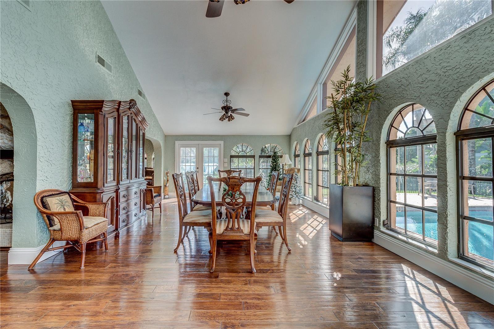 TAMPA & TARPON SPGS LAND CO - Residential