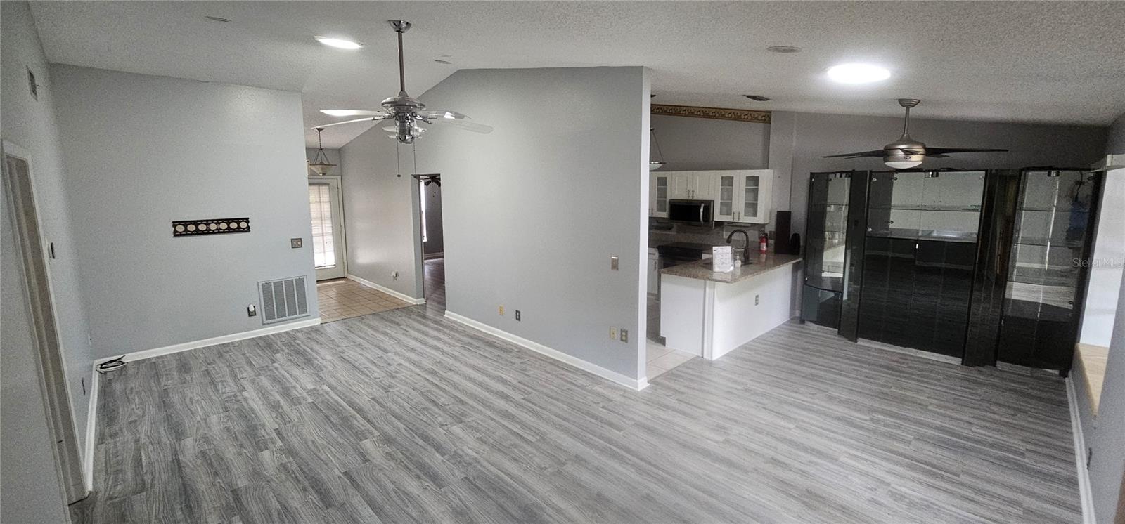 CARROLLWOOD SPRGS CLUSTER HMS - Residential