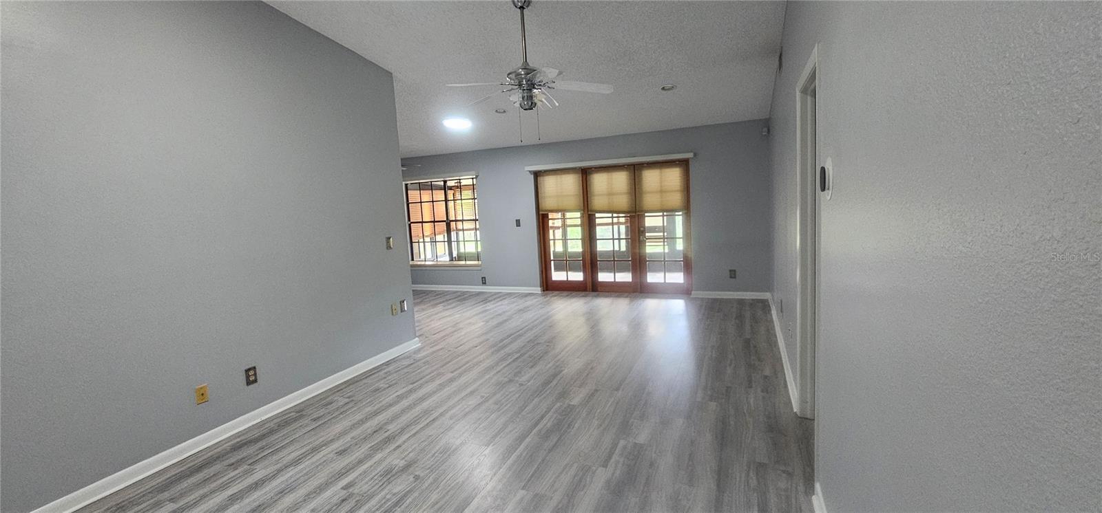 CARROLLWOOD SPRGS CLUSTER HMS - Residential