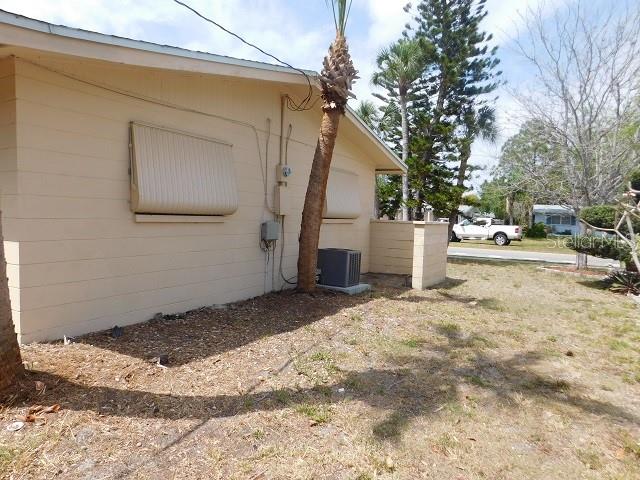 VENICE GARDENS - Residential Lease
