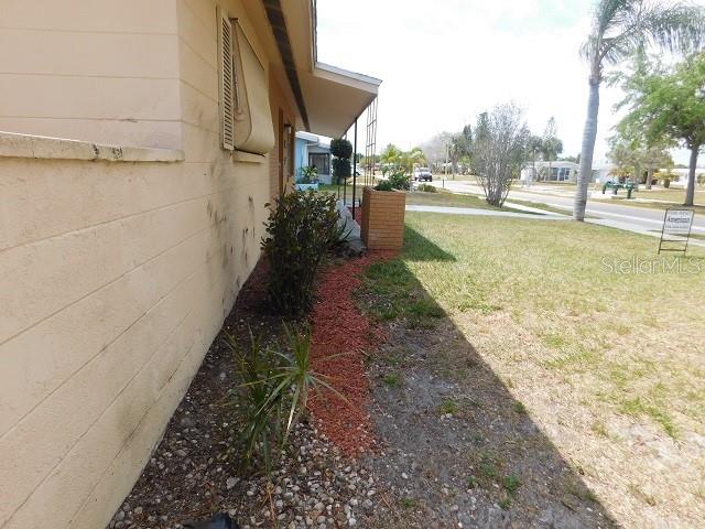 VENICE GARDENS - Residential Lease
