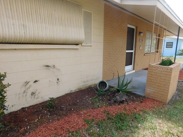 VENICE GARDENS - Residential Lease