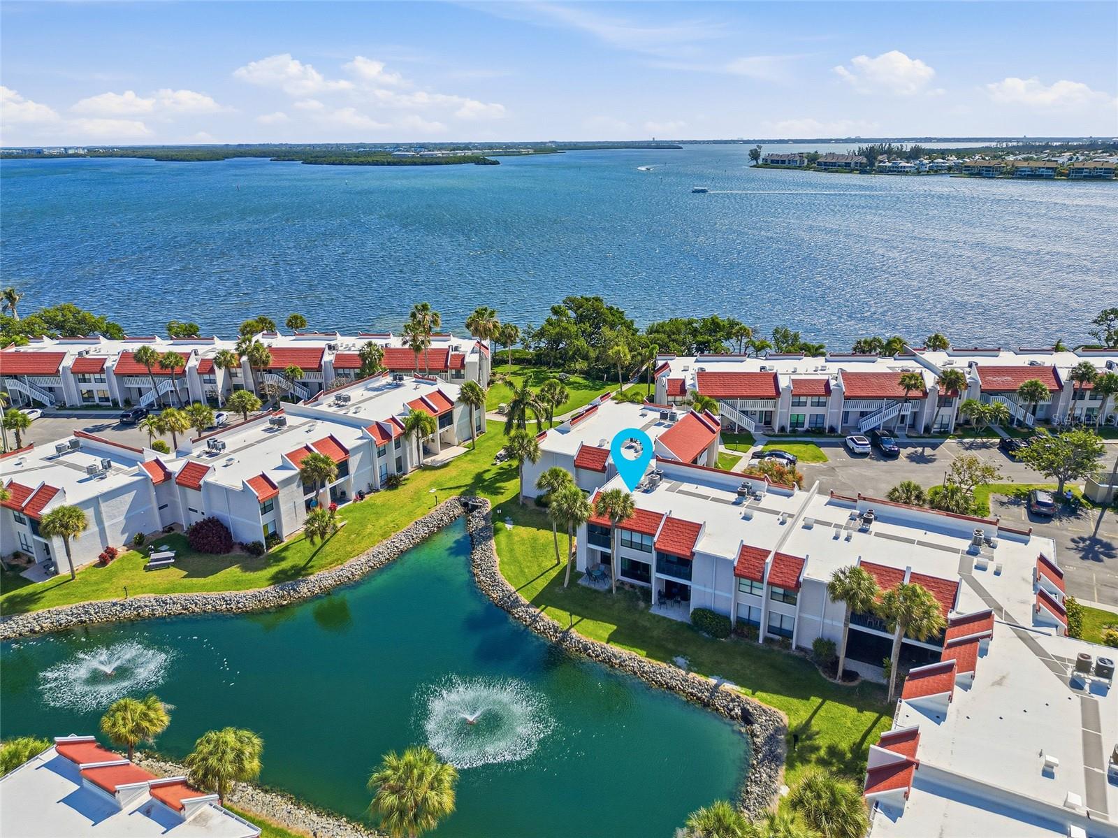 RUNAWAY BAY - Residential